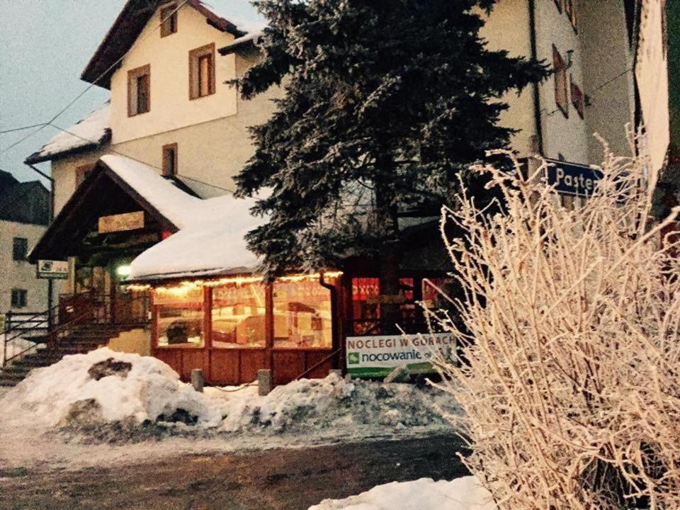 Gosciniec Halka Hostel Zwardon ภายนอก รูปภาพ