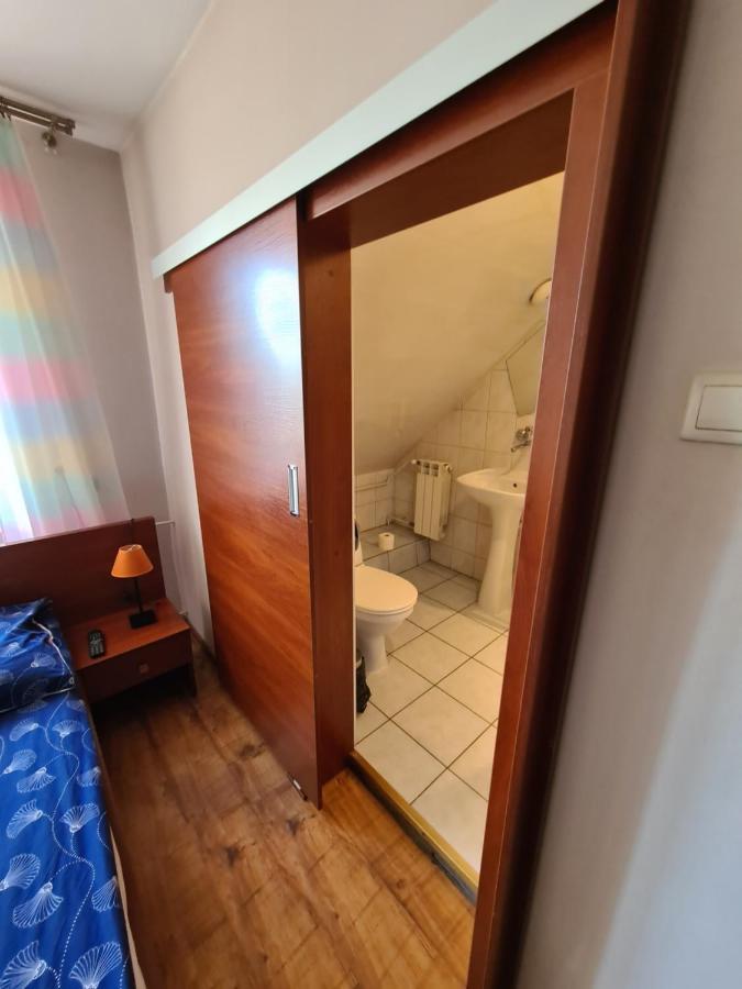 Gosciniec Halka Hostel Zwardon ภายนอก รูปภาพ