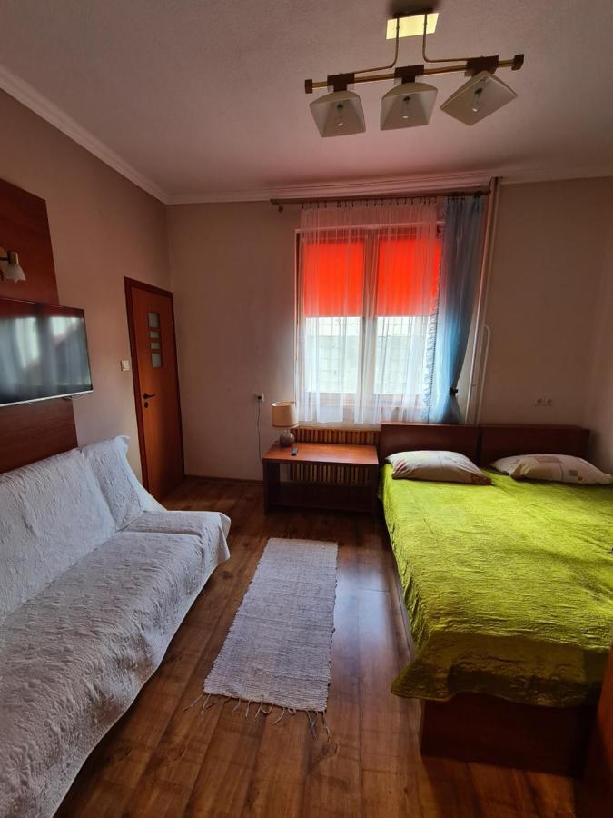 Gosciniec Halka Hostel Zwardon ภายนอก รูปภาพ