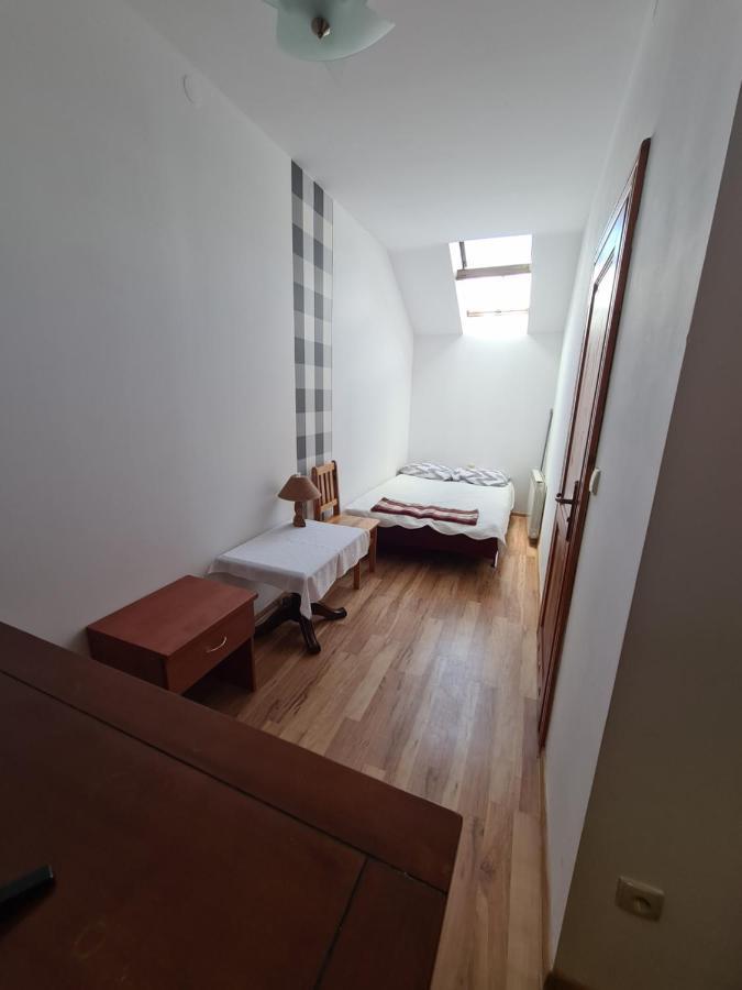 Gosciniec Halka Hostel Zwardon ภายนอก รูปภาพ
