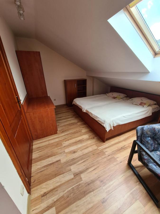 Gosciniec Halka Hostel Zwardon ภายนอก รูปภาพ