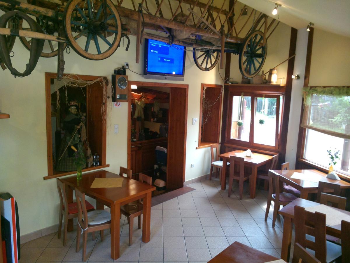 Gosciniec Halka Hostel Zwardon ภายนอก รูปภาพ